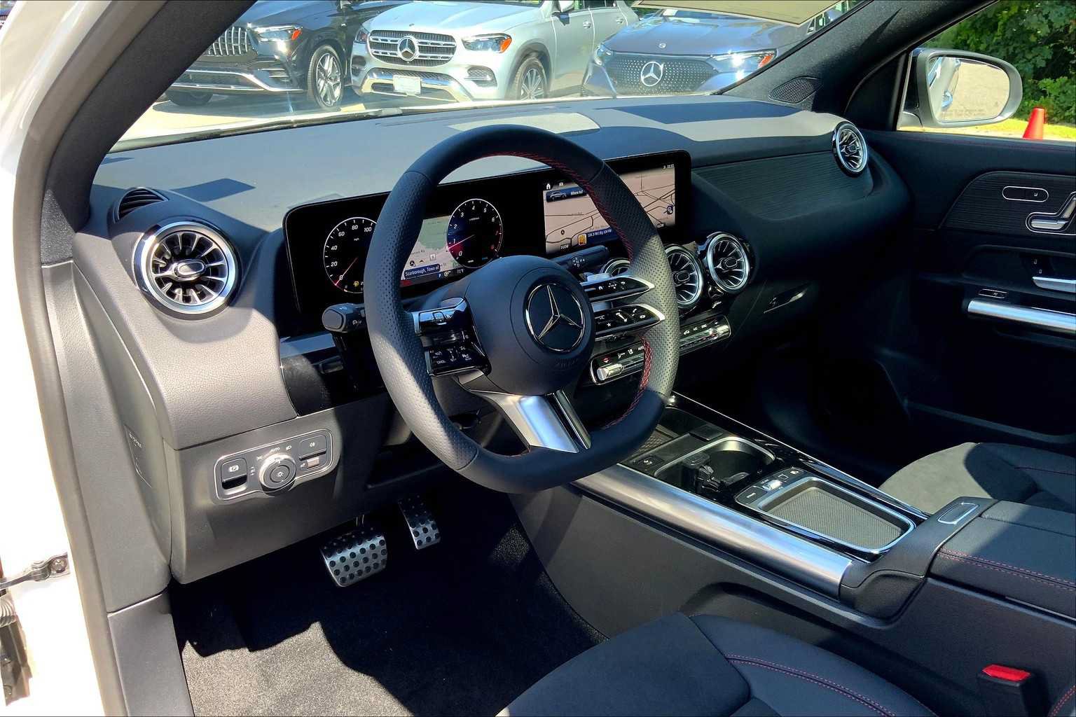 Used 2026 Mercedes-Benz GLA 250 4MATIC image 9