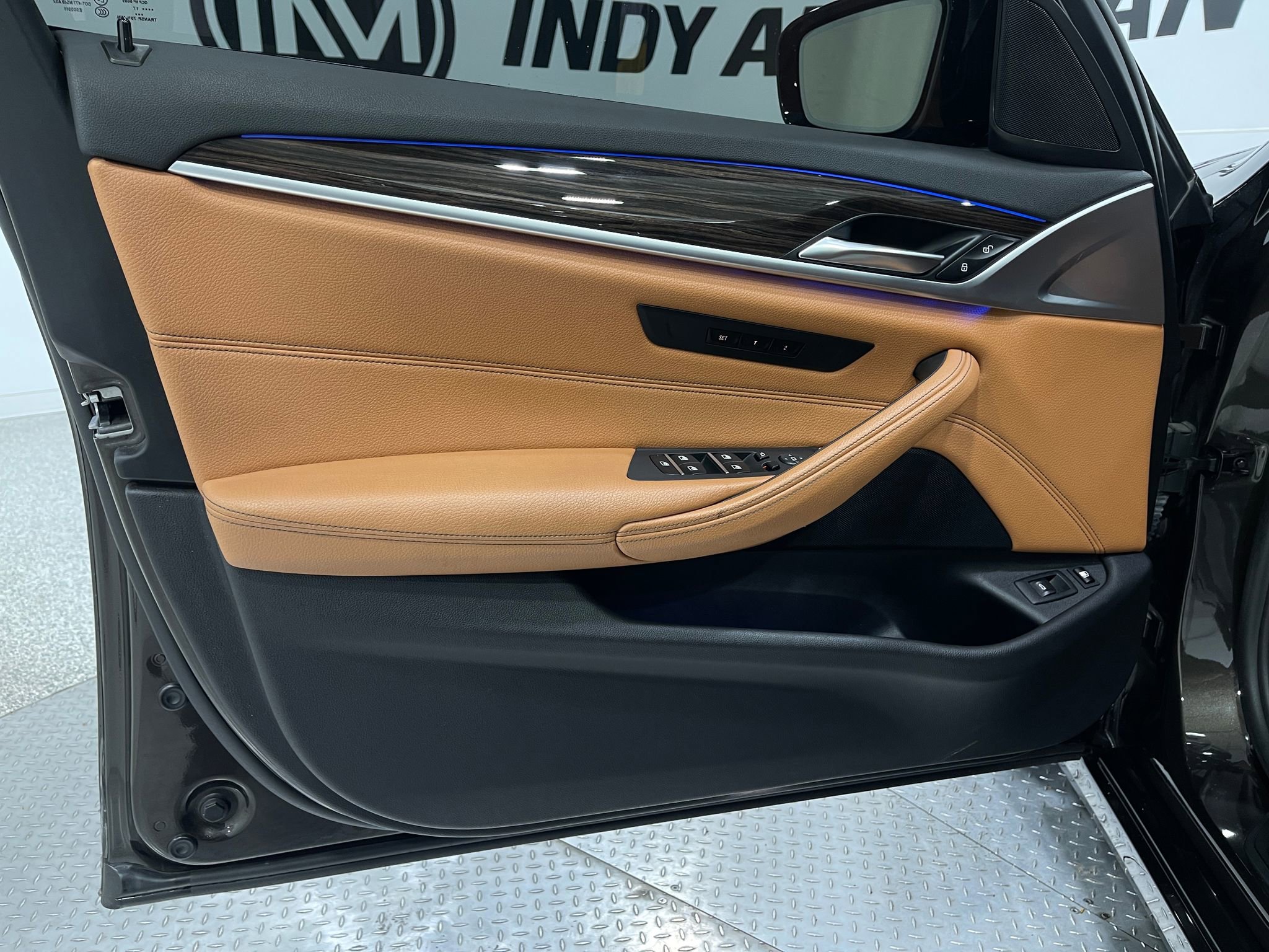 Used 2018 BMW 530e image 15