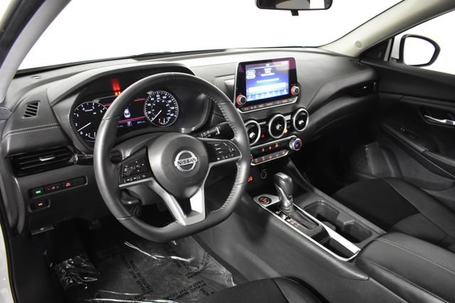 Certified 2022 Nissan Sentra SV w/ Trunk Package FWD image 13