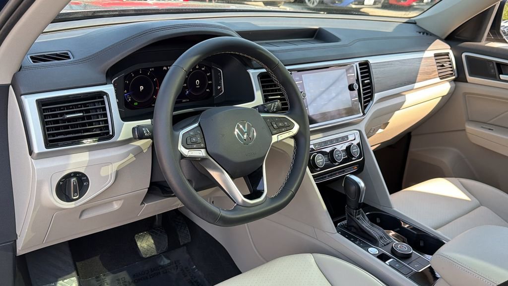 Certified 2022 Volkswagen Atlas SE AWD/4WD image 16