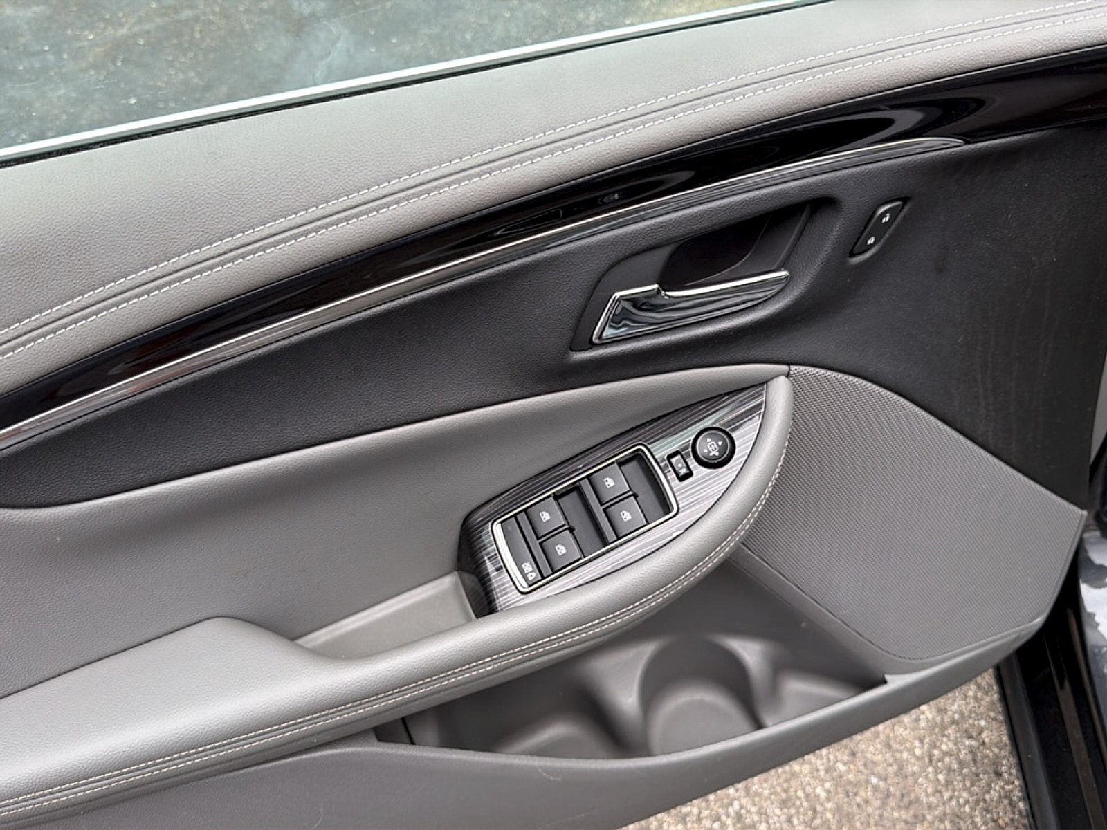 Used 2018 Chevrolet Impala LS FWD image 13