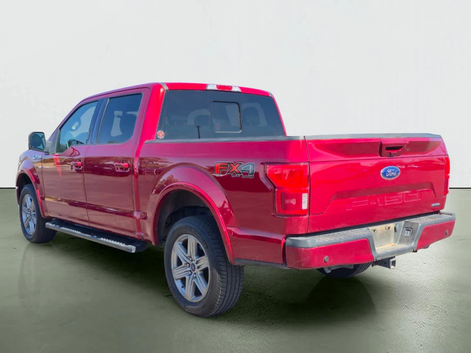 Used 2019 Ford F150 Lariat w/ Equipment Group 502A Luxury AWD/4WD image 4