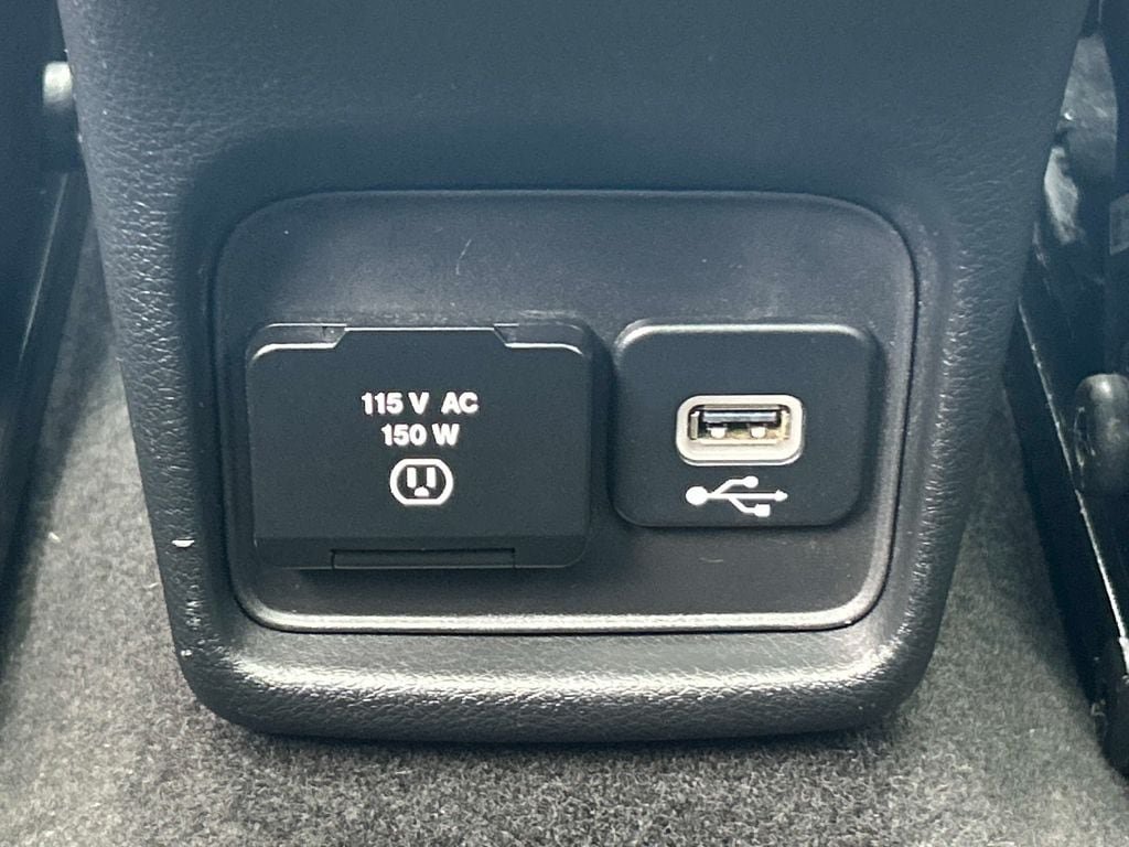 Used 2018 Jeep Compass Trailhawk w/ Navigation Group AWD/4WD image 19