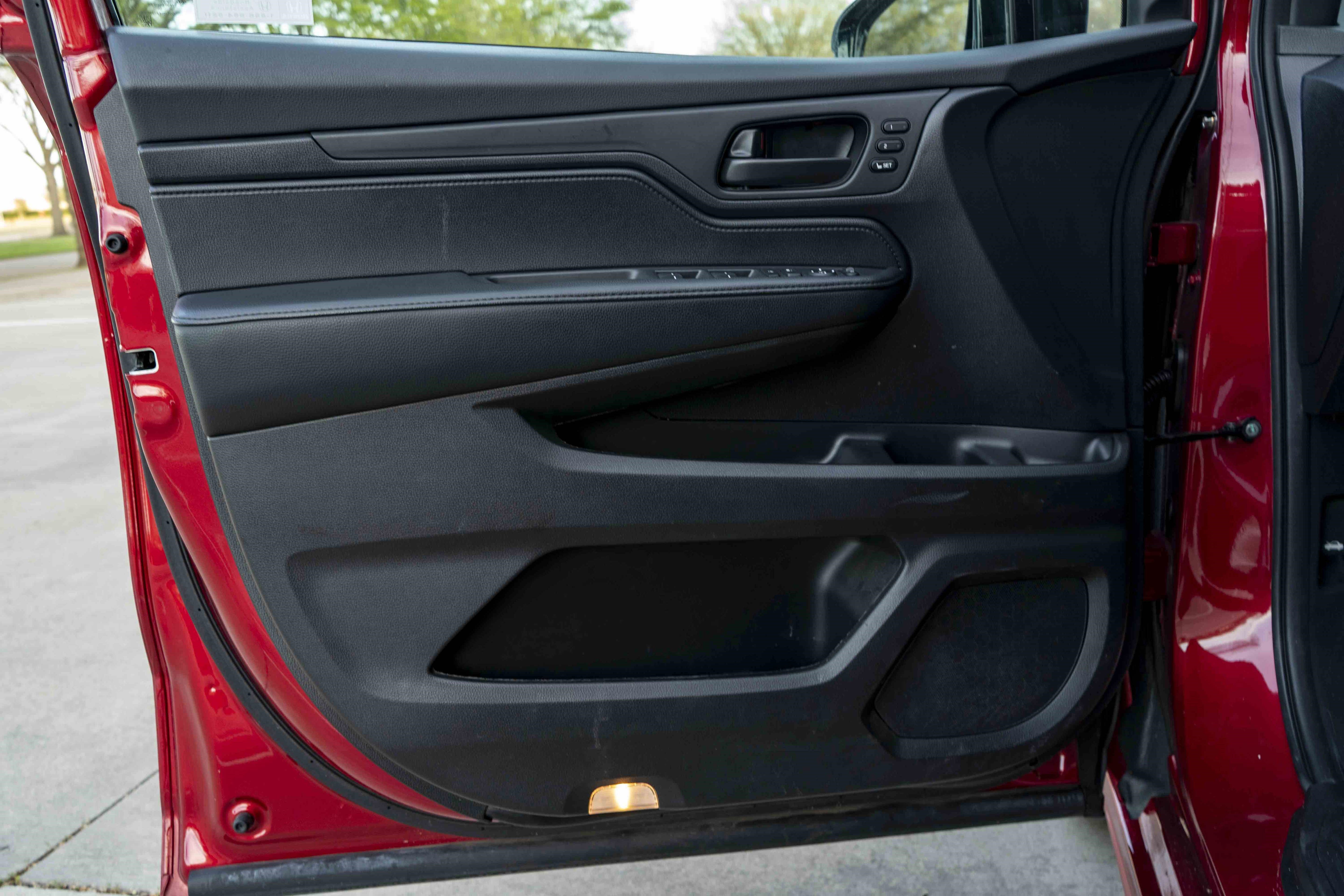 Used 2025 Honda Odyssey Sport-L image 38