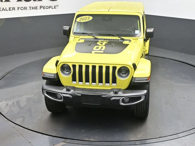 Used 2023 Jeep Wrangler Unlimited Sahara w/ LED Lighting Group AWD/4WD image 58