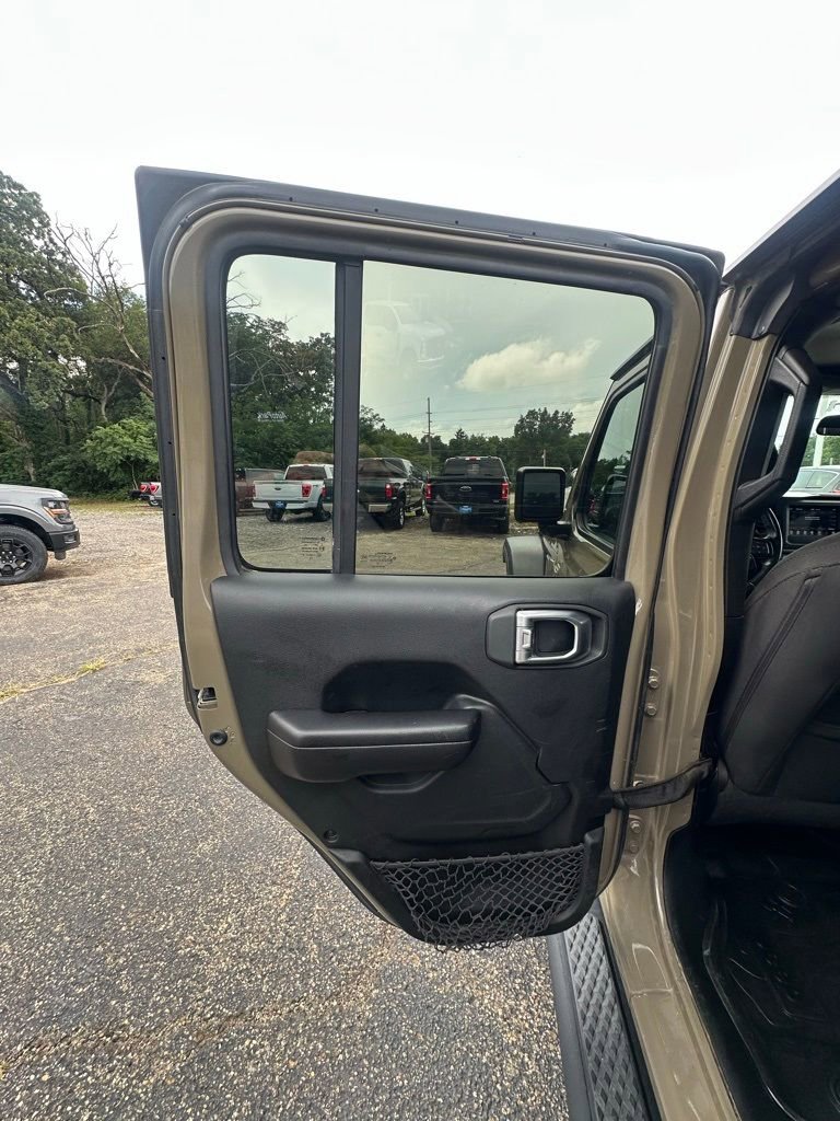 Used 2020 Jeep Gladiator Sport w/ Quick Order Package 24S AWD/4WD image 12