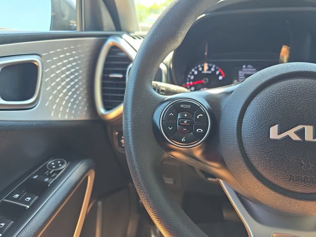 Used 2022 Kia Soul LX w/ Technology Package FWD image 21