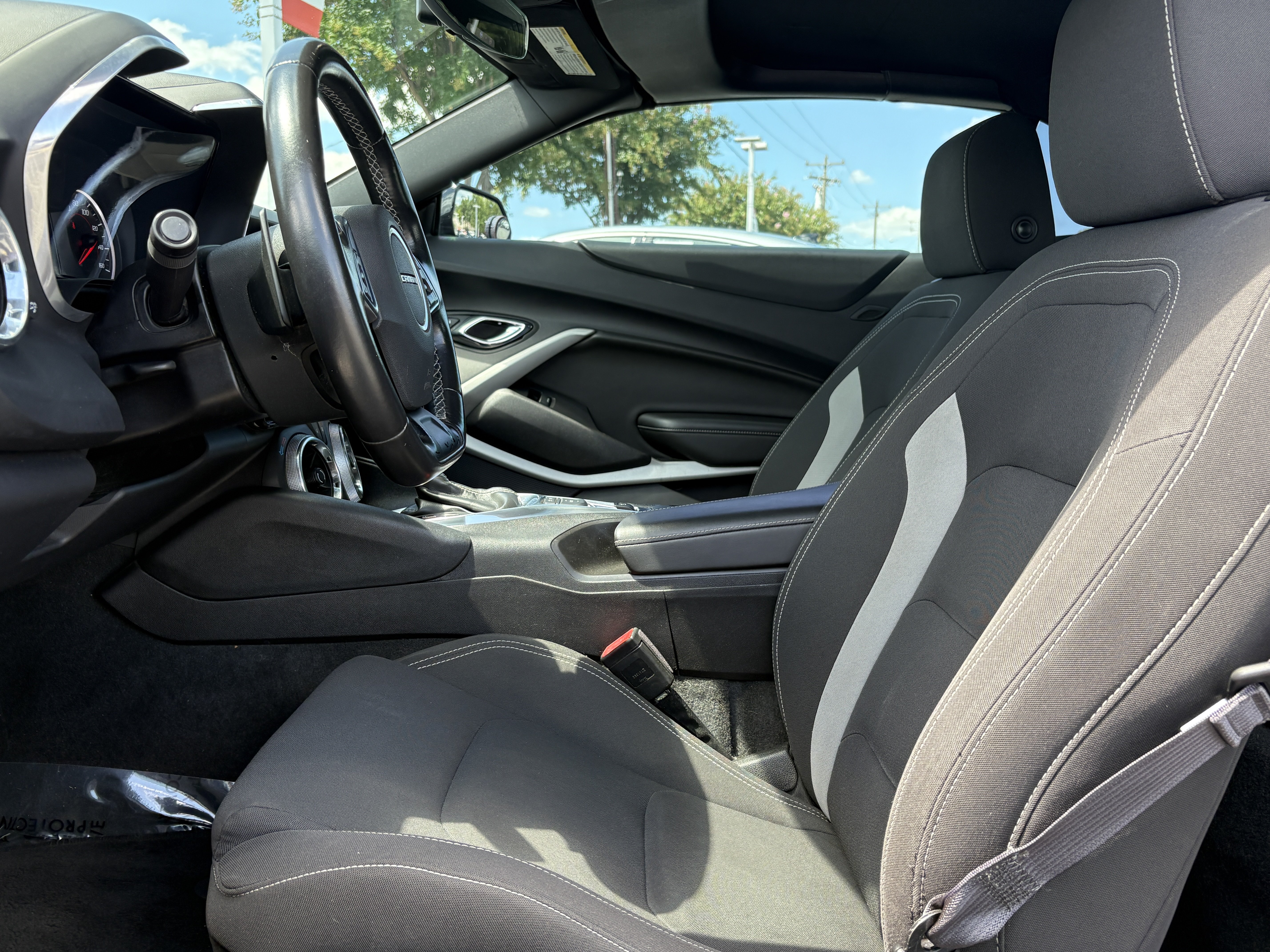Used 2016 Chevrolet Camaro LT w/ RS Package RWD image 9