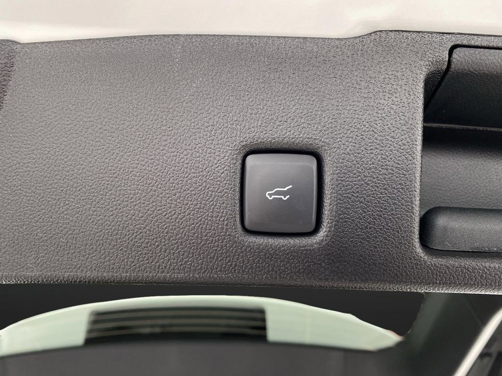 New 2026 Ford Escape SE w/ PHEV Premium Package image 18