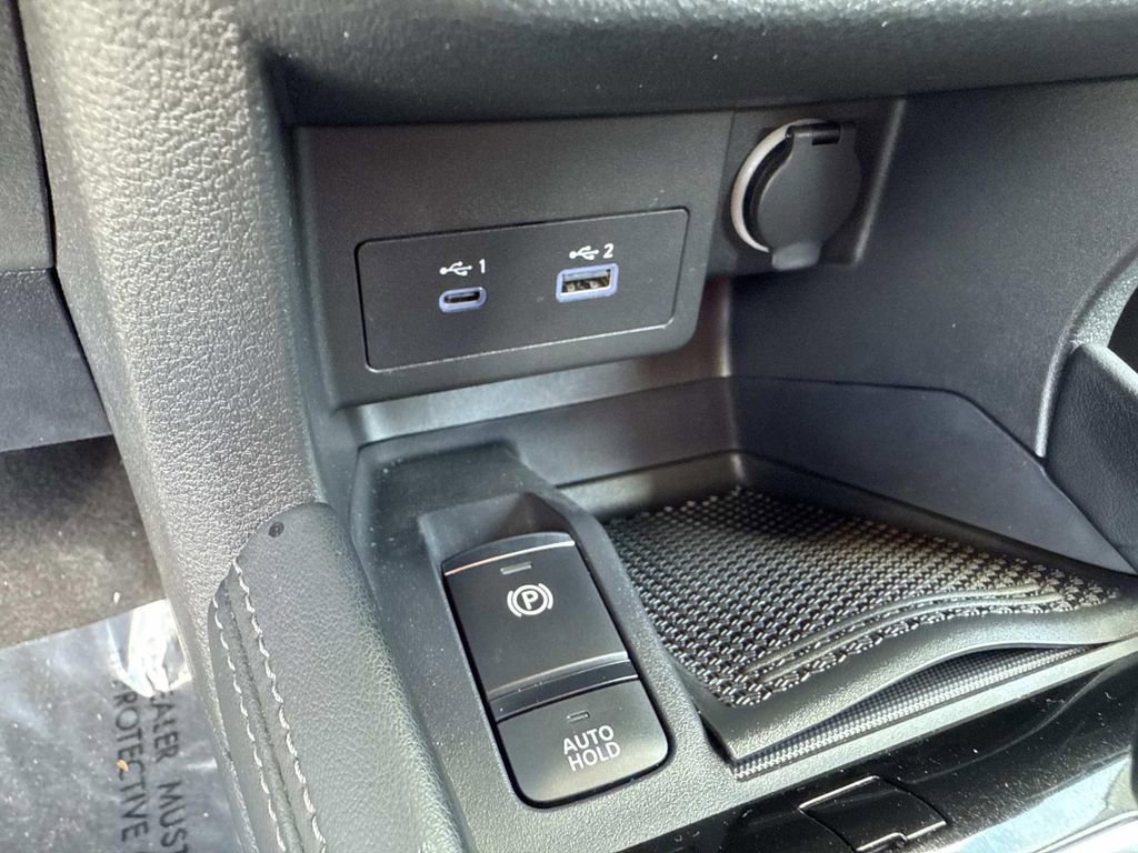 Certified 2023 Nissan Kicks SV image 26