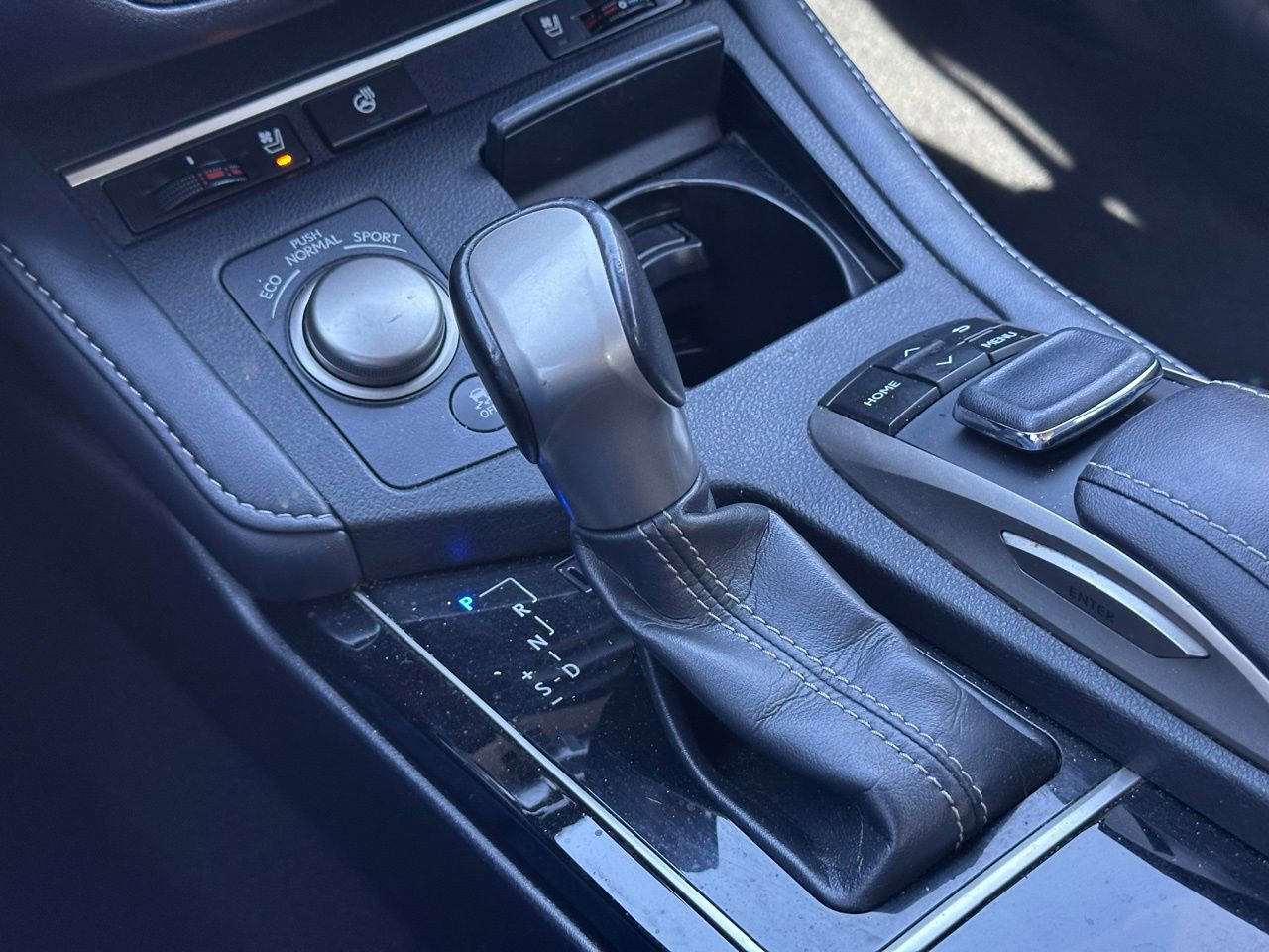 Used 2018 Lexus ES 350 w/ Navigation System Package image 33