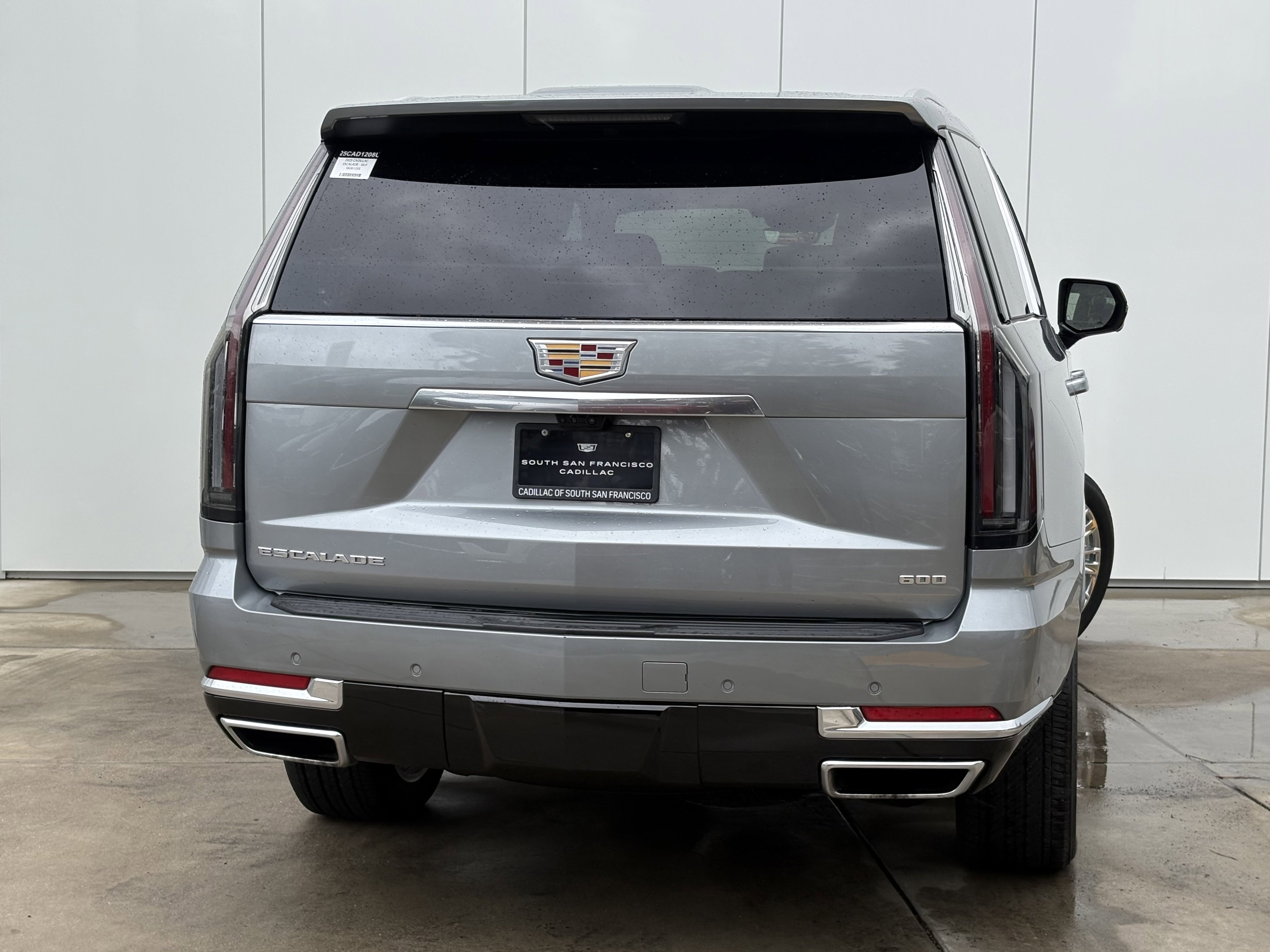 Used 2025 Cadillac Escalade Premium Luxury image 6