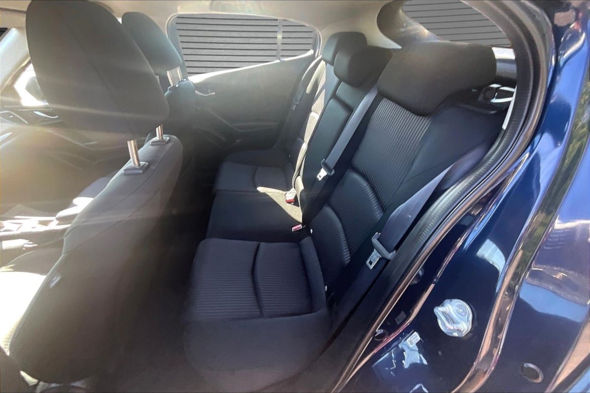 Used 2014 MAZDA MAZDA3 i Touring FWD image 21