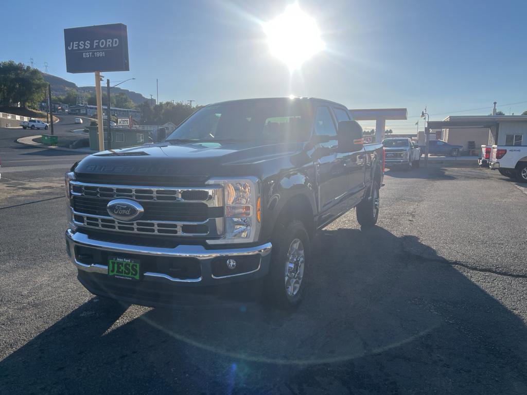 New 2026 Ford F350 XLT image 2