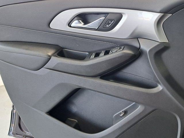 Used 2022 Chevrolet Traverse LT FWD image 21