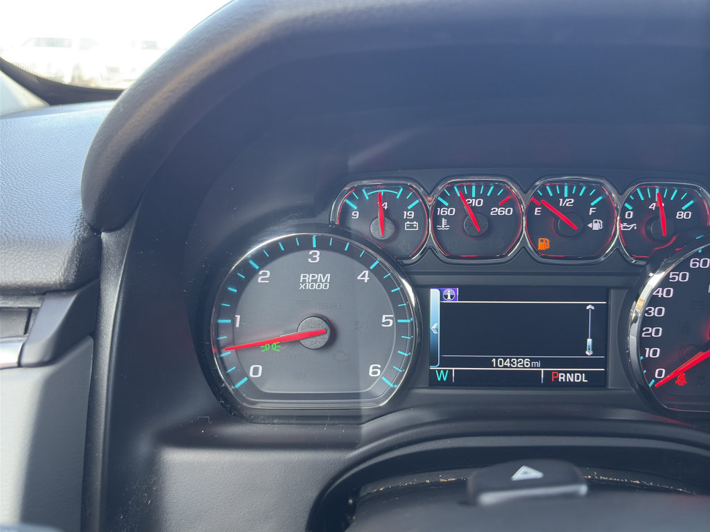 Used 2020 Chevrolet Suburban LT RWD image 19