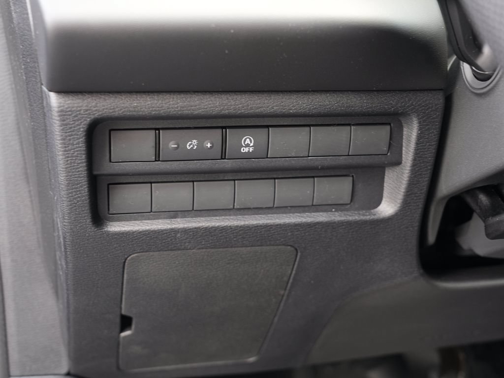 New 2026 Mitsubishi Outlander ES AWD/4WD image 17