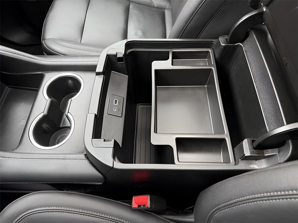 Used 2023 Chevrolet Suburban Z71 image 18