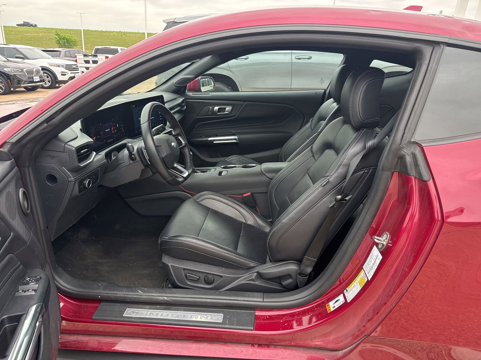 Used 2025 Ford Mustang GT Premium RWD image 9