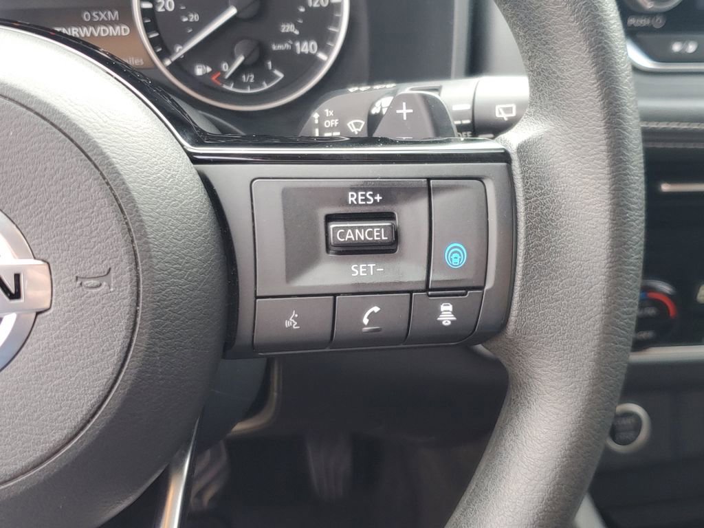 Used 2021 Nissan Rogue SV image 21