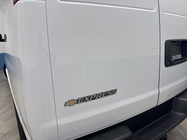 New 2026 Chevrolet Express 3500 Extended w/ Driver Convenience Package RWD image 10