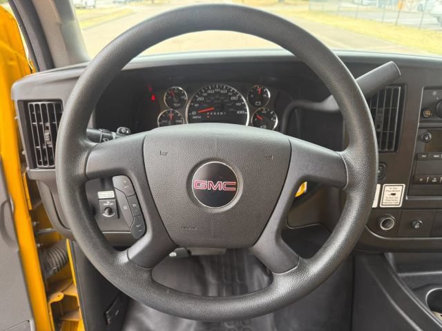 Used 2021 GMC Savana 3500 Extended w/ Power Convenience Package RWD image 13