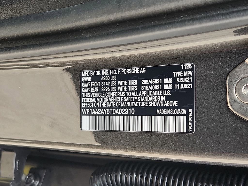 New 2026 Porsche Cayenne image 22