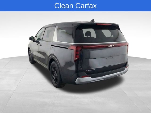 Used 2025 Kia Carnival image 5