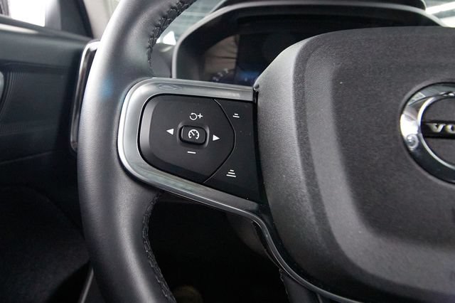 Certified 2026 Volvo XC40 B5 Plus AWD/4WD image 16