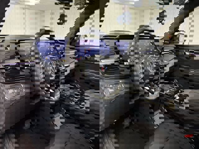 Certified 2025 Buick Enclave Preferred image 10