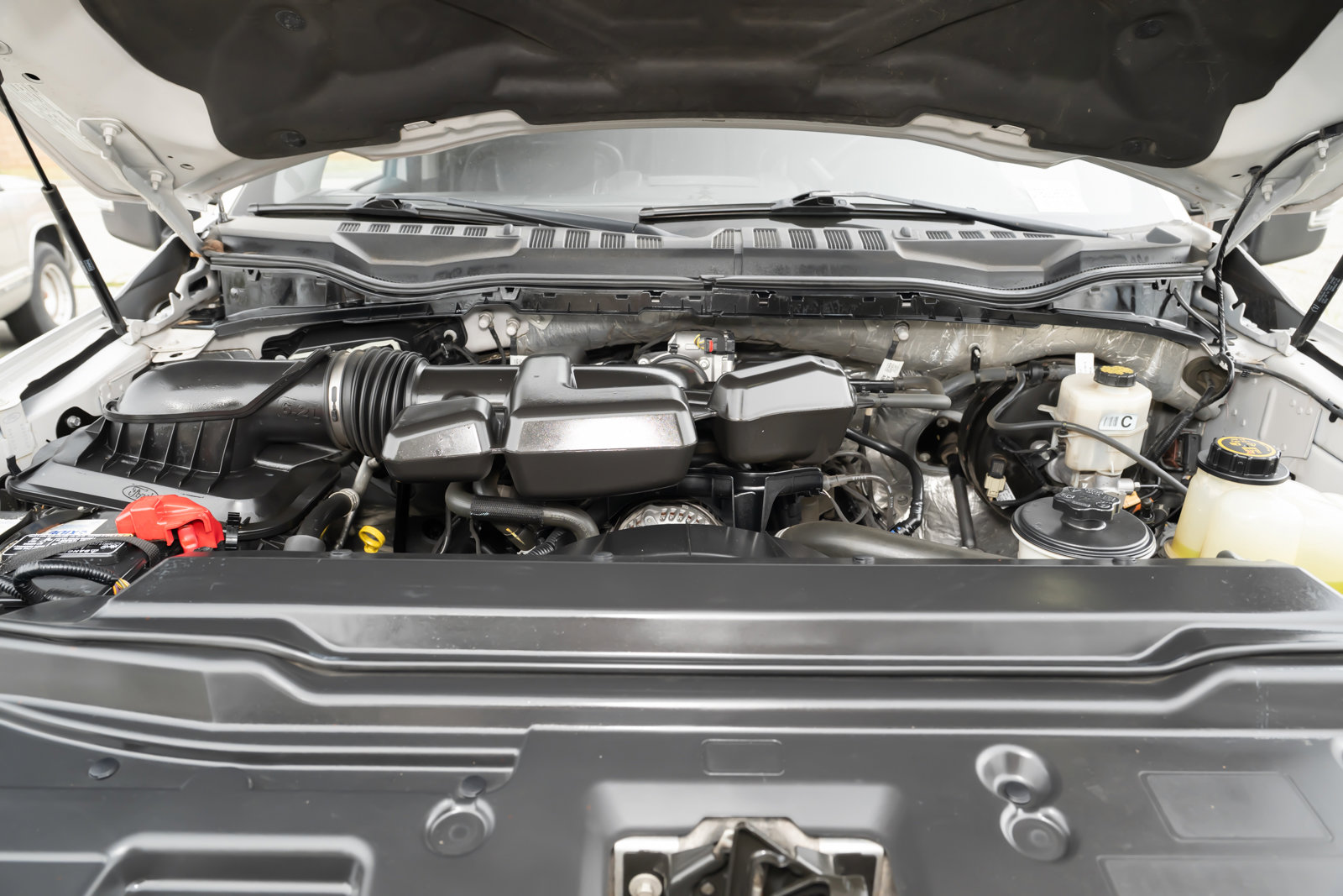 Used 2019 Ford F350 Lariat image 21