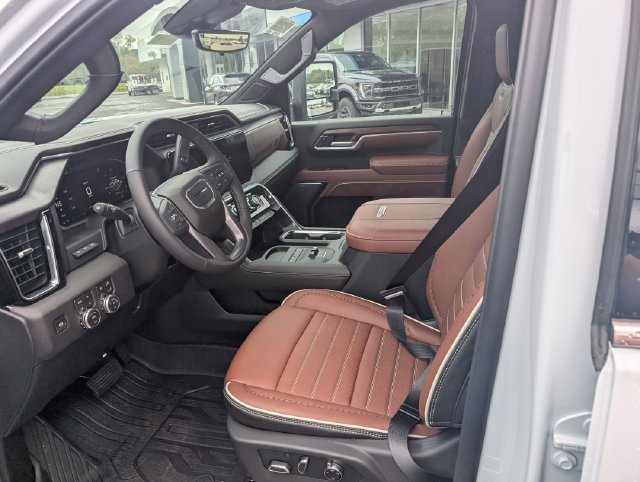 New 2026 GMC Sierra 3500 Denali Ultimate AWD/4WD image 16