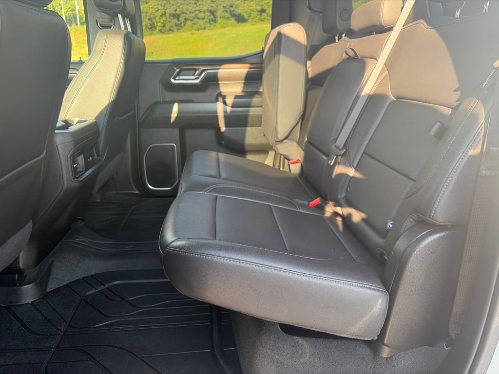 Used 2024 Chevrolet Silverado 1500 RST w/ Redline Edition AWD/4WD image 32