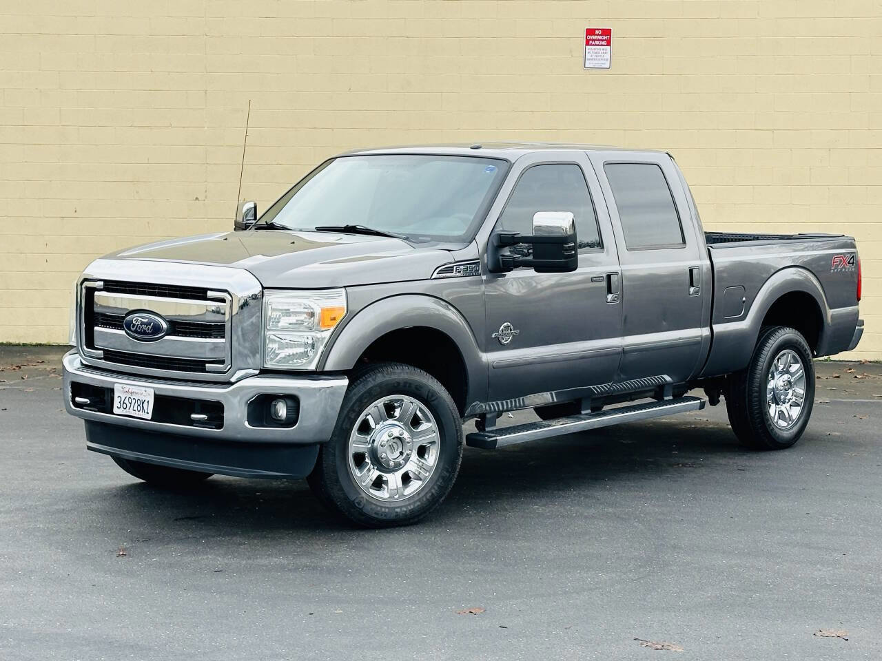 Used 2012 Ford F350 Lariat image 4