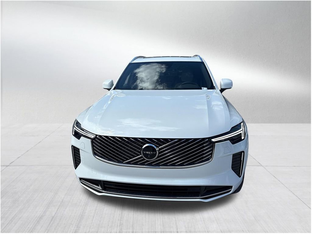 New 2026 Volvo XC90 B6 Plus w/ Protection Package Premier image 2