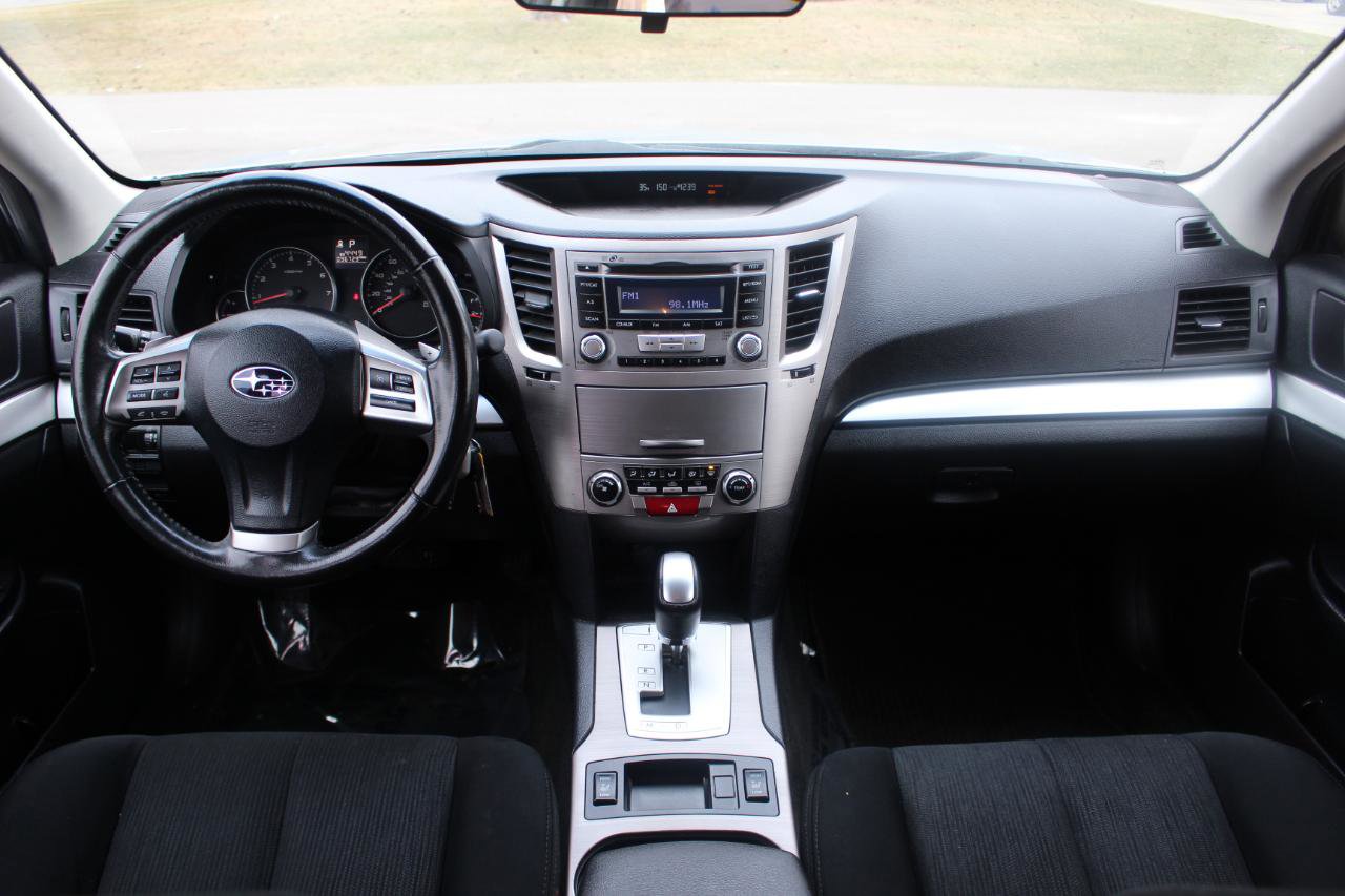 Used 2013 Subaru Outback 2.5i Premium w/ All-Weather Pkg AWD/4WD image 26