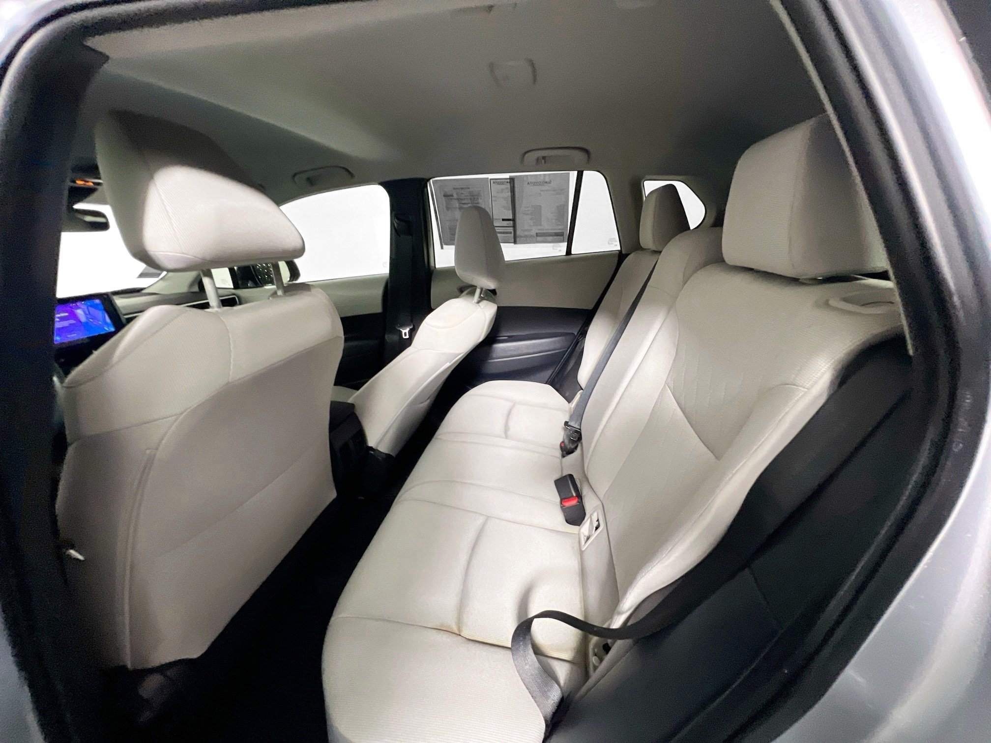 Used 2024 Toyota Corolla Cross L FWD image 27