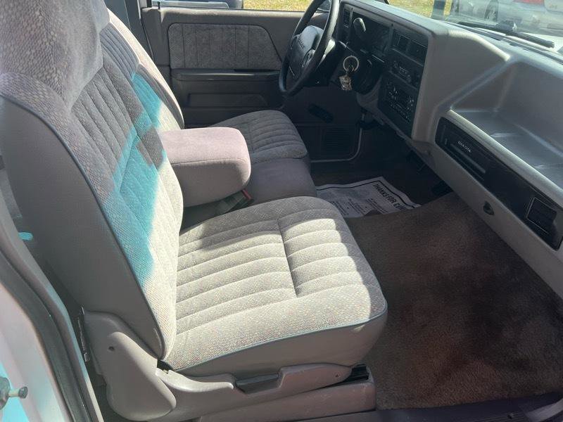 Used 1996 Dodge Dakota Sport image 7