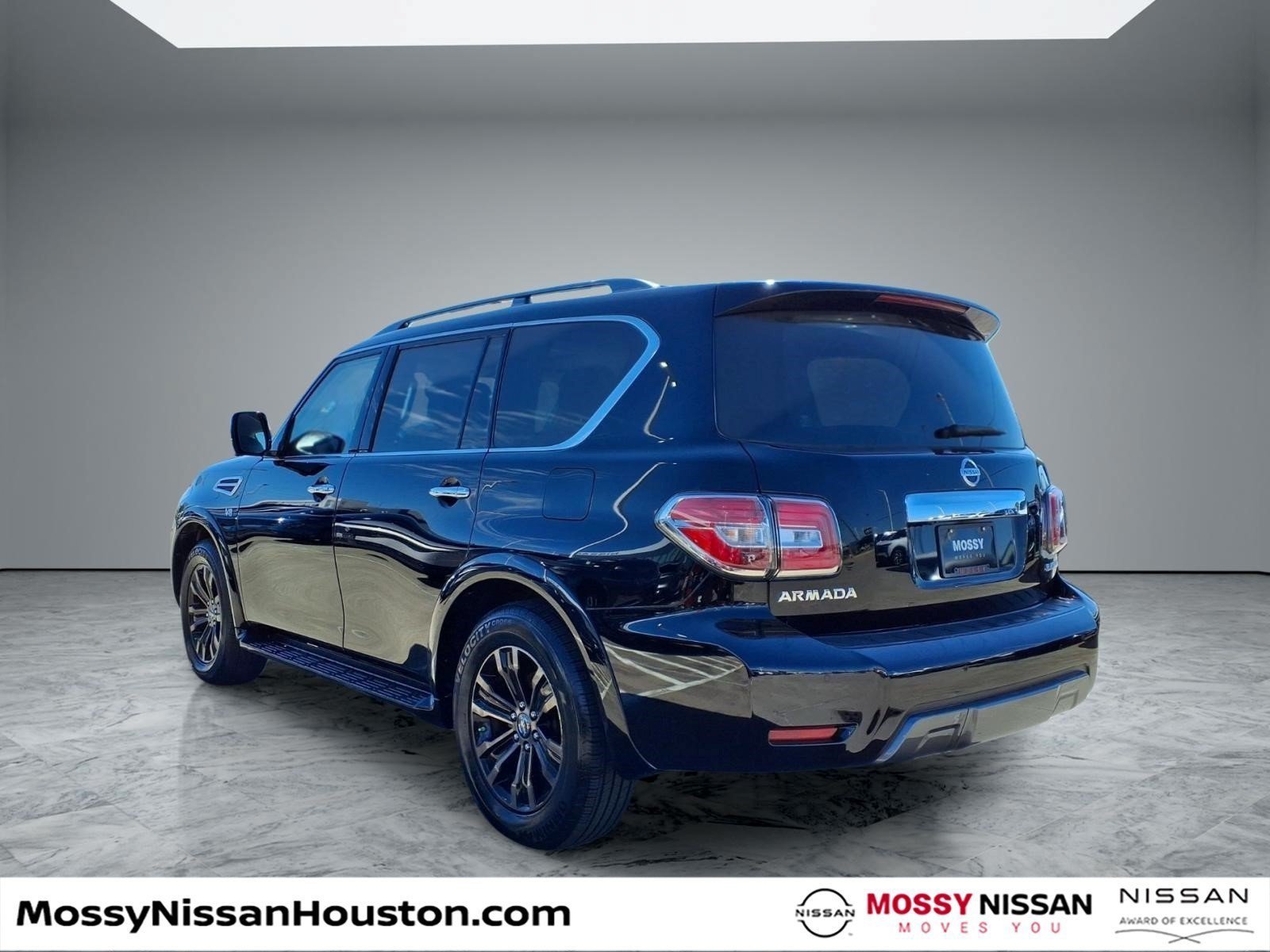 Used 2019 Nissan Armada Platinum AWD/4WD image 2