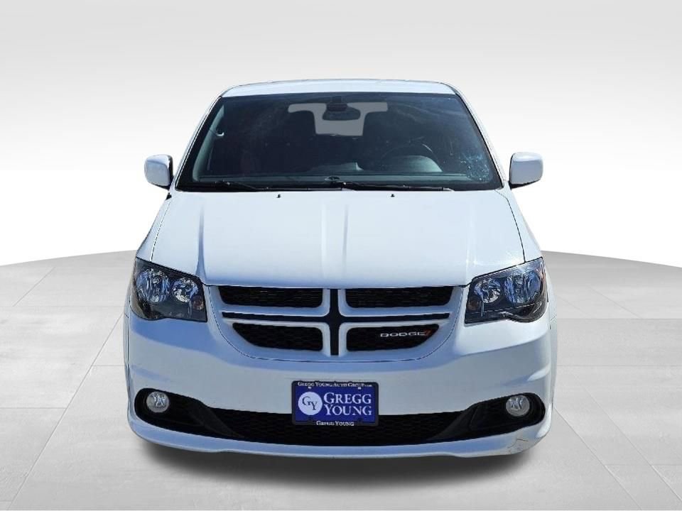 Used 2019 Dodge Grand Caravan GT image 3