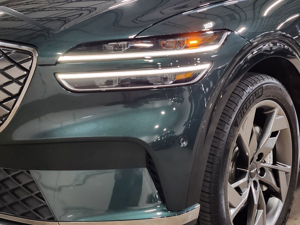 Used 2024 Genesis Electrified GV70 w/ Prestige Package AWD/4WD image 12