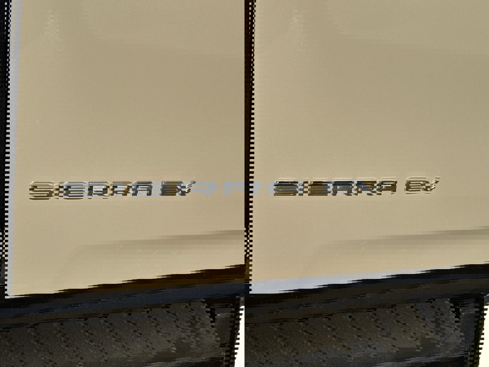 Used 2026 GMC Sierra EV AT4 image 10