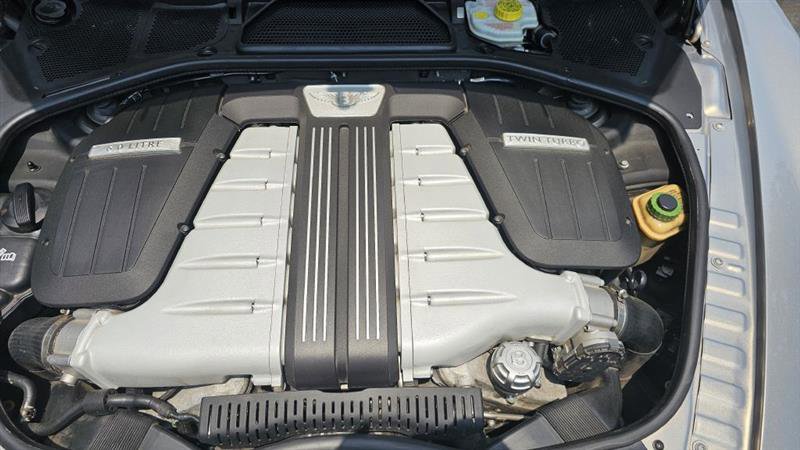 Used 2015 Bentley Continental GT image 18