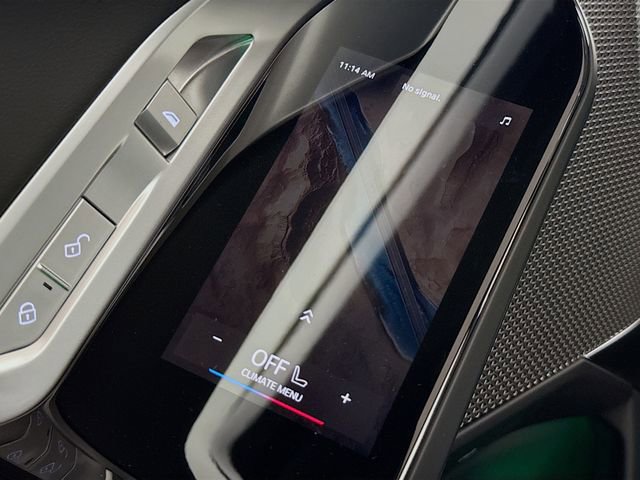 Used 2025 BMW 760i xDrive AWD/4WD image 33