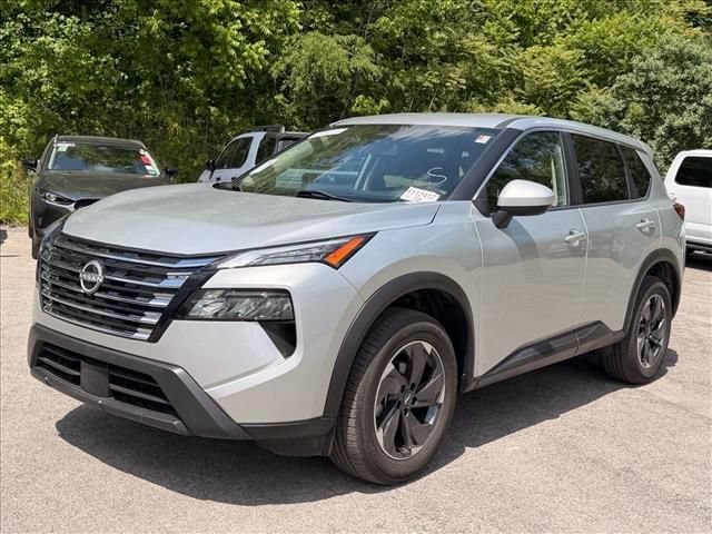 Used 2024 Nissan Rogue SV AWD/4WD image 9