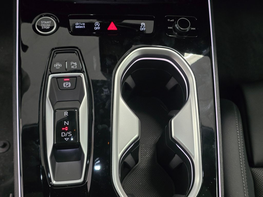 New 2026 Audi A6 Premium Plus AWD/4WD image 15