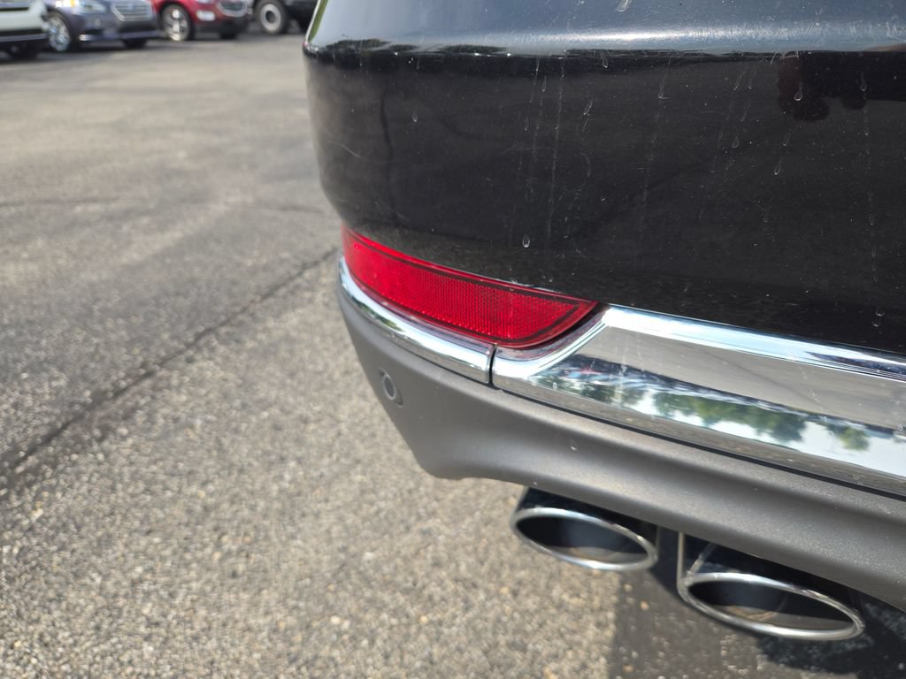 Used 2024 Lincoln Aviator Reserve AWD/4WD image 7