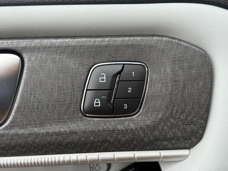 New 2026 Ford Explorer Platinum w/ LUX Leather Package image 12