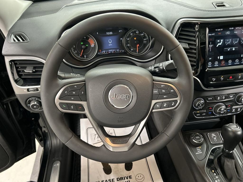 Used 2021 Jeep Cherokee Limited AWD/4WD image 4