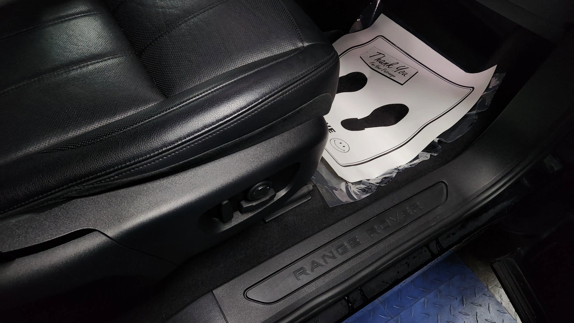 Used 2020 Land Rover Range Rover Evoque SE image 15